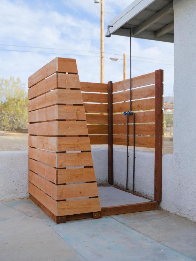 The Zen - Outdoor Shower, Gas Fireplace, Walkable To Shops & Restaurants Joshua Tree Exterior foto